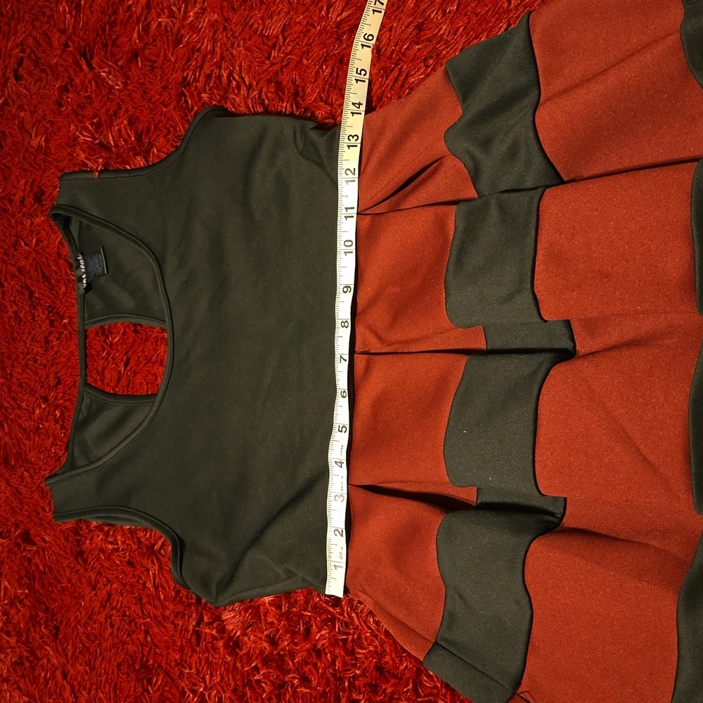 Final/Dress - Picture 6 of 8
